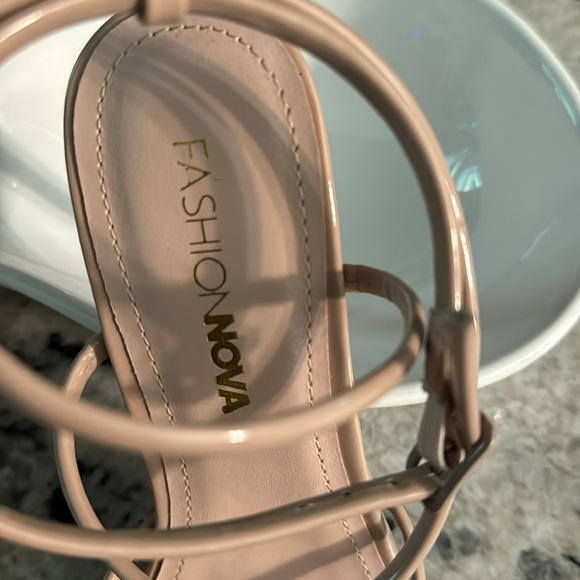 Fashion Nova heels - Picture 2 of 5